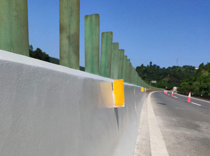 重慶高速南方公司金銀溝大橋防撞墻露筋修補及防腐涂裝